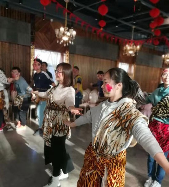 培訓(xùn)快訊培訓(xùn)時間：11月15日培訓(xùn)地點:城建培訓(xùn)中心培訓(xùn)單位:國家電網(wǎng)**公司培訓(xùn)課程:非洲鼓——鼓舞飛揚